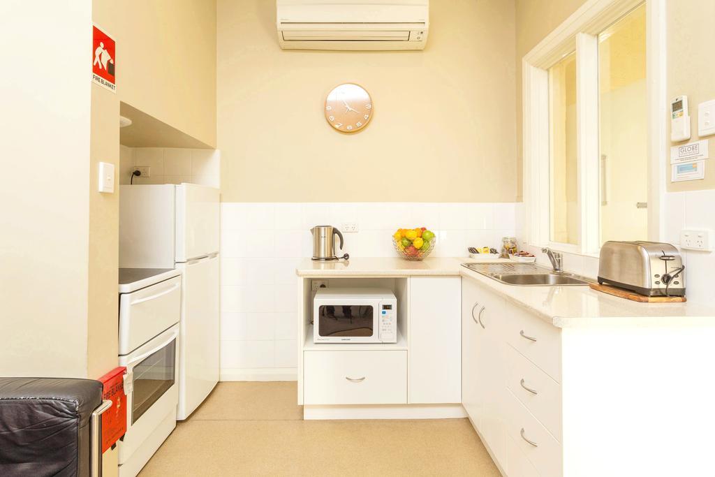 Globe Apartments Wagga Wagga Exterior photo